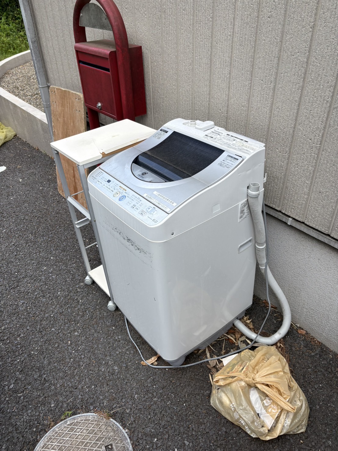 洗濯機・ラックなど大型不用品の回収を行いました