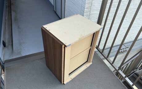 カラーボックス・収納棚の回収作業｜不要になった家具をスムーズに処分