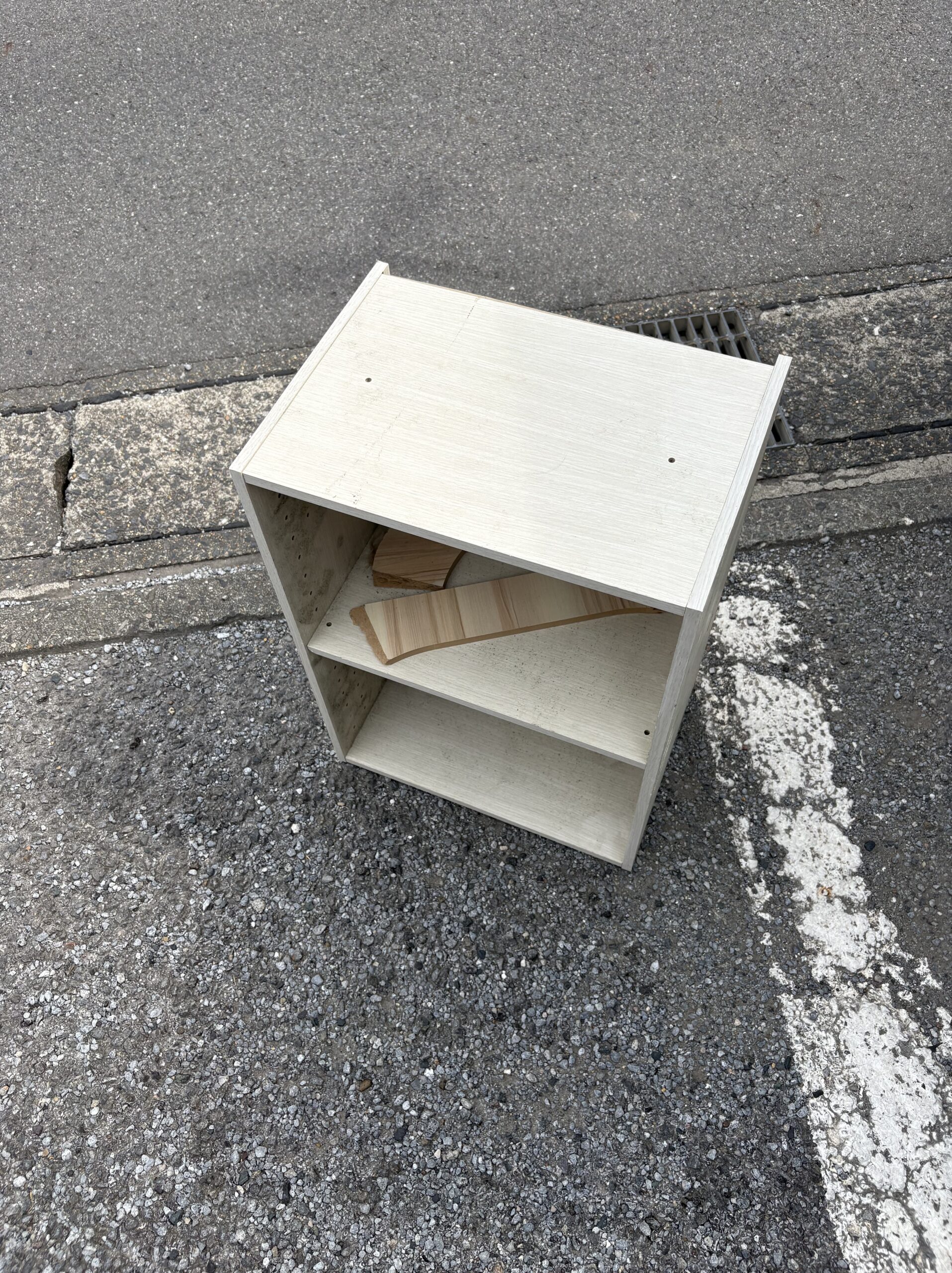 カラーボックスの回収をご依頼いただきました