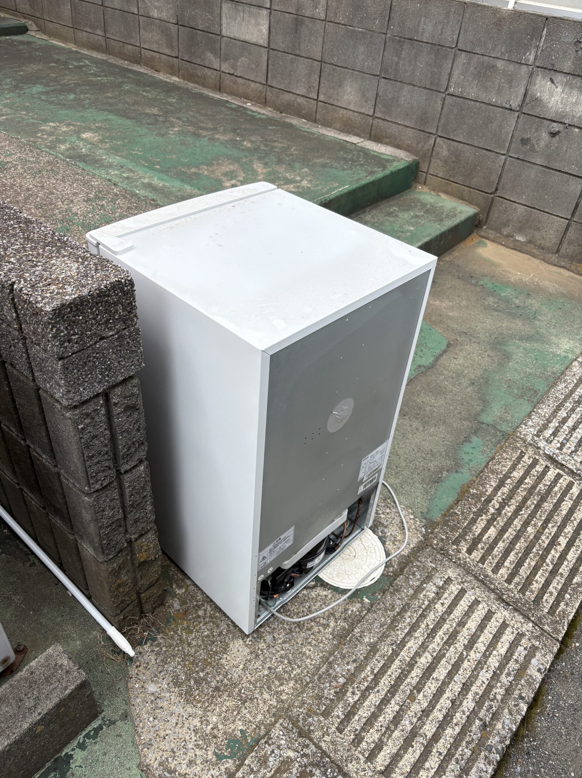 2ドア冷蔵庫の回収・処分